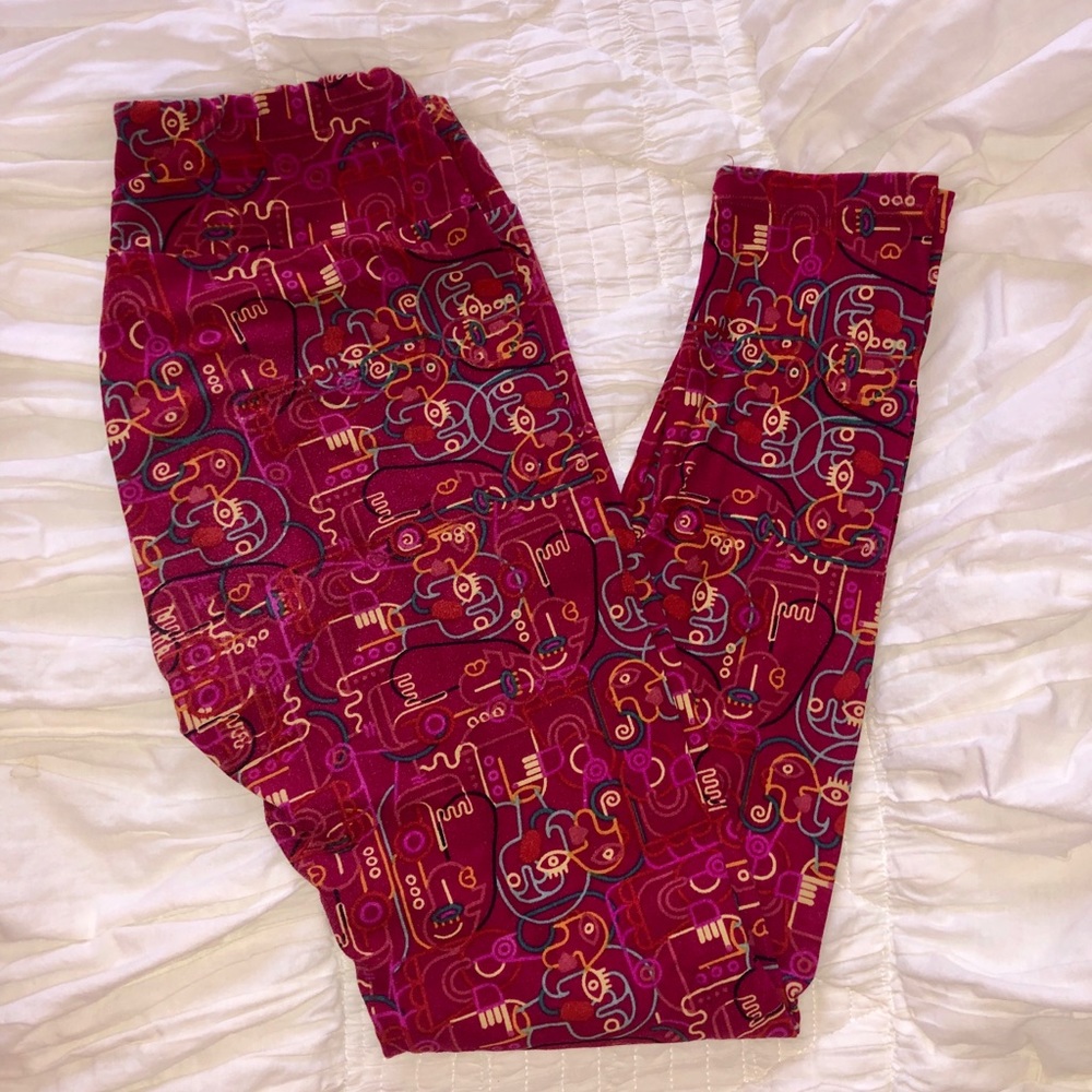 LuLaRoe Pink Abstract Printed Leggings!!